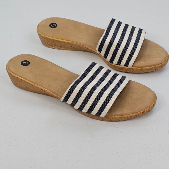 Dress Barn 8.5M Sandal Slide 1.5" Wedge Heel Summer Cute Fun Simple Slip-On Shoe - Picture 2 of 15